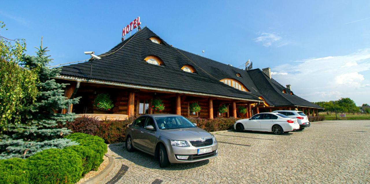 Hotel Stary Mlyn Kozieglowy  ภายนอก รูปภาพ