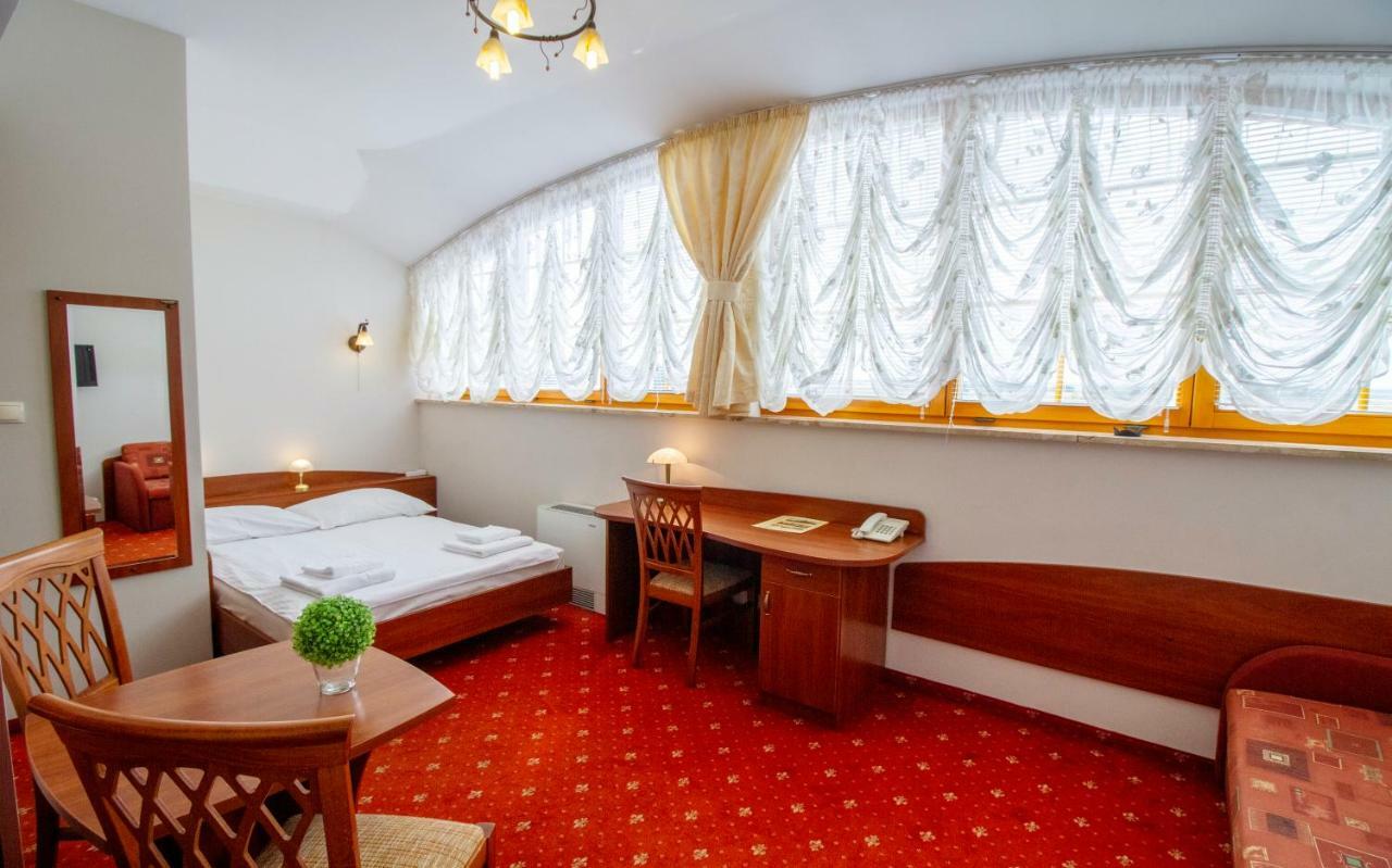 Hotel Stary Mlyn Kozieglowy  ภายนอก รูปภาพ